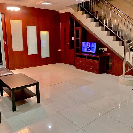 Awani Homestay Seberang Jaya Permatang Janggus Bagian luar foto