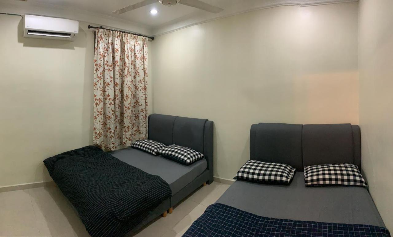 Awani Homestay Seberang Jaya Permatang Janggus Bagian luar foto